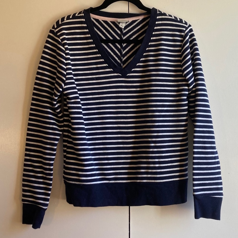 🚨SALE🚨 A New Day: Navy Stripe V Neck Sweater | Sz S